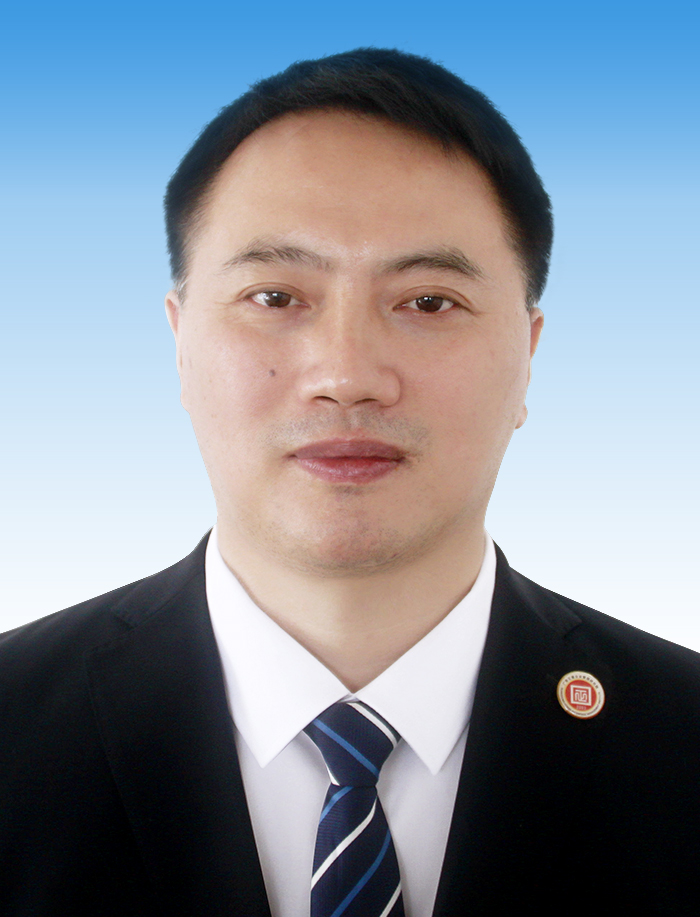 万向注册师杨义锋