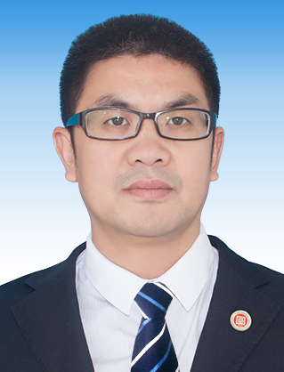 万向注册师王泽冰