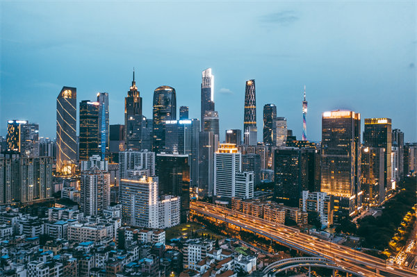 如何通过香港年度经营计划咨询提升企业经营效率？